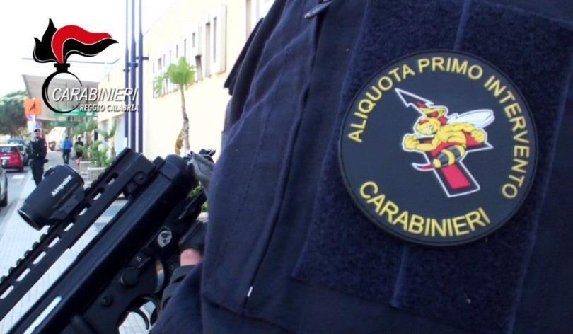 Incendio in un’abitazione a Reggio Calabria, salvate 5 persone