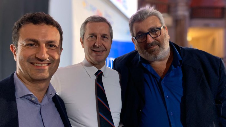 Pi&ugrave; Europa Avellino su iniziativa con Bonino e Calenda
