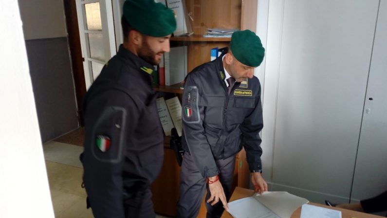 Inchiesta sul Comune di Vibo, verifiche su venti anni di amministrazione. Primi indagati