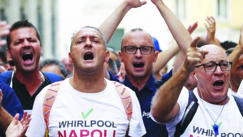 Whirlpool; Palombella (Uilm): “Non ci arrendiamo e continueremo a lottare”