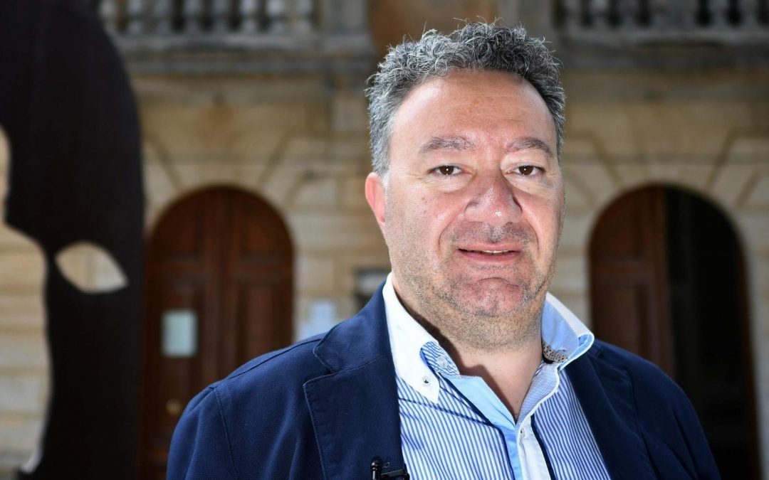 Il tribunale dichiara decaduto il sindaco di Riace, Trifoli: «Sono sconcertato»