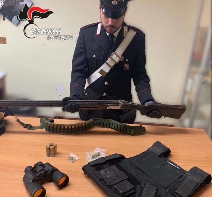 Armi e munizioni nascoste in casa, arrestate due persone nel Vibonese