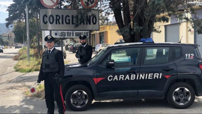 Corigliano Rossano, tabaccaio malmenato e rapinato