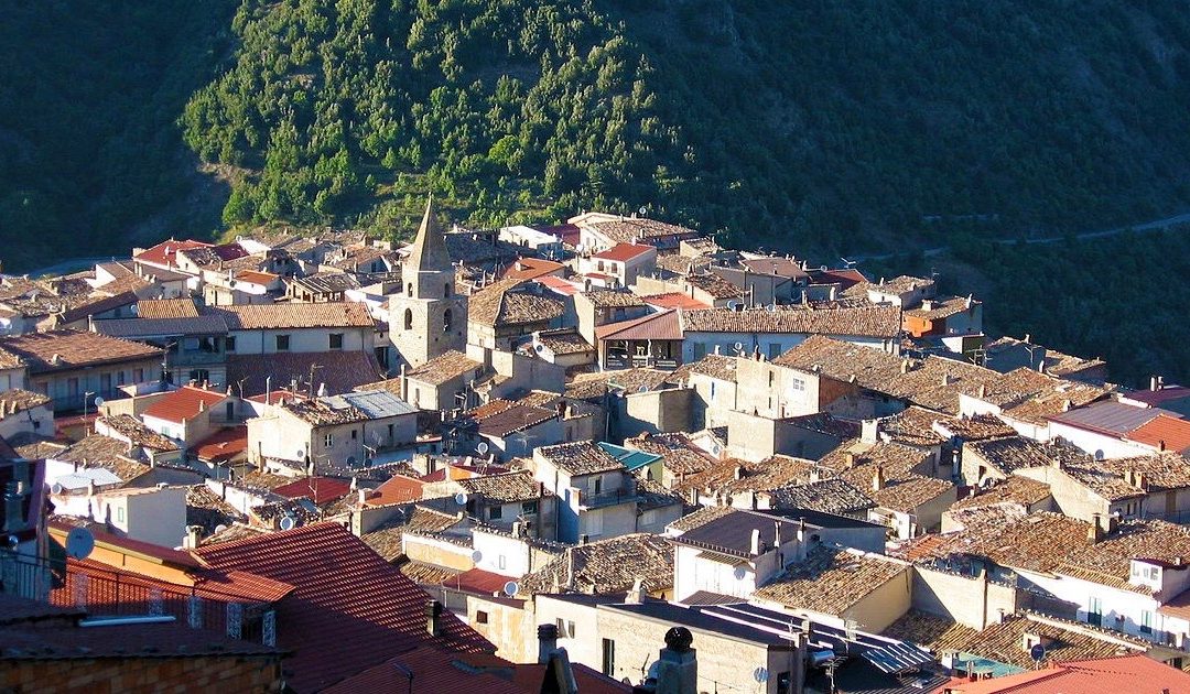 Il centro abitato di Longobucco