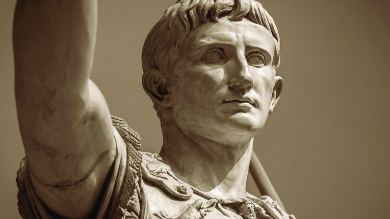 Cesare Augusto, il mistero della morte e del suo sosia: l’imperatore morì prima della data ufficiale e fu sostituito da un sosia