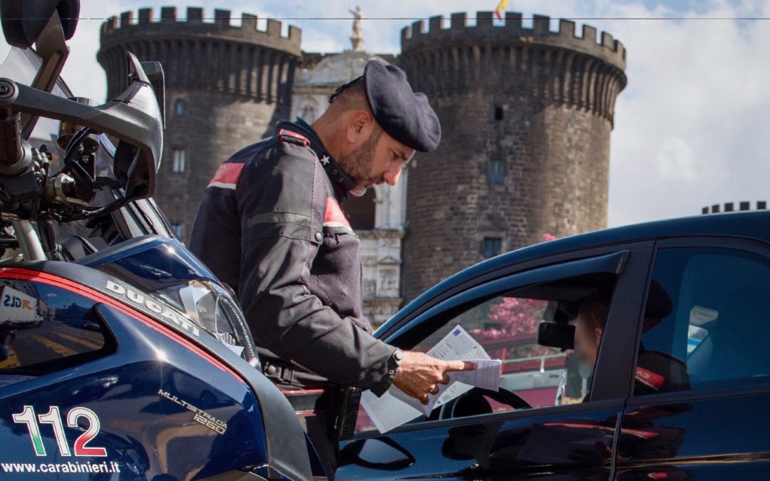 Controlli per contrastare il fenomeno delle scorribande di motorini senza l’uso del casco. 46 scooter sequestrati