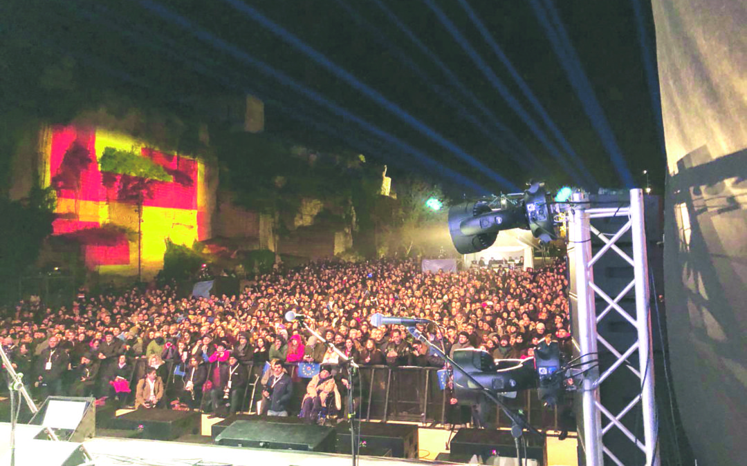 Un momento della cerimonia di ieri sera a Cava del Sole