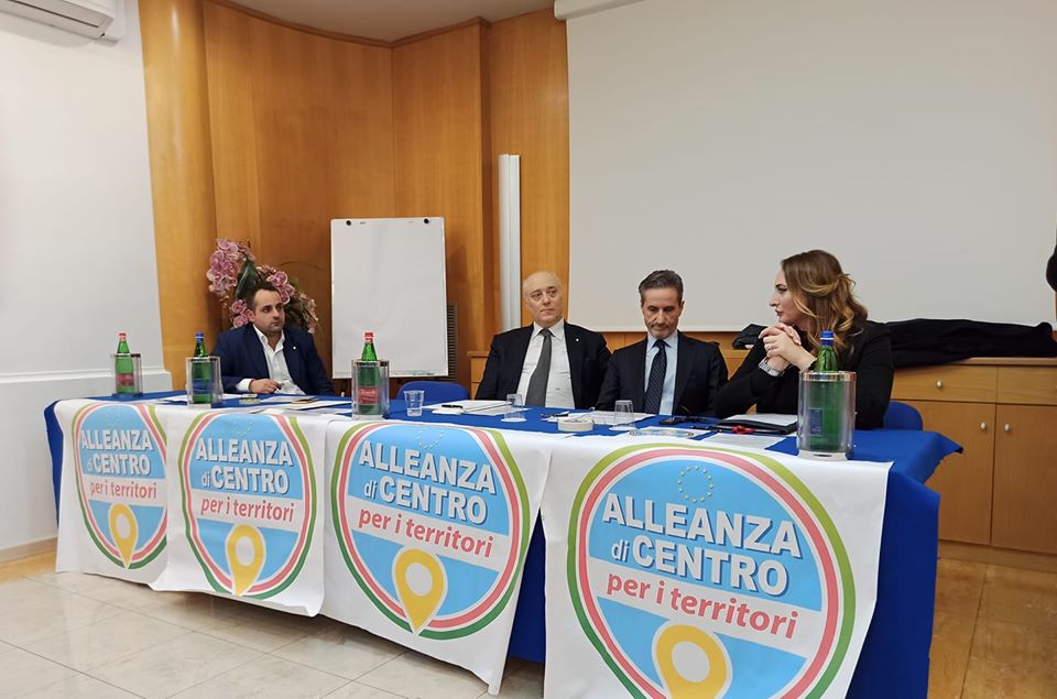 Regionali, Pionati sigla l’intesa con Caldoro: “il centrodestra vincerà”