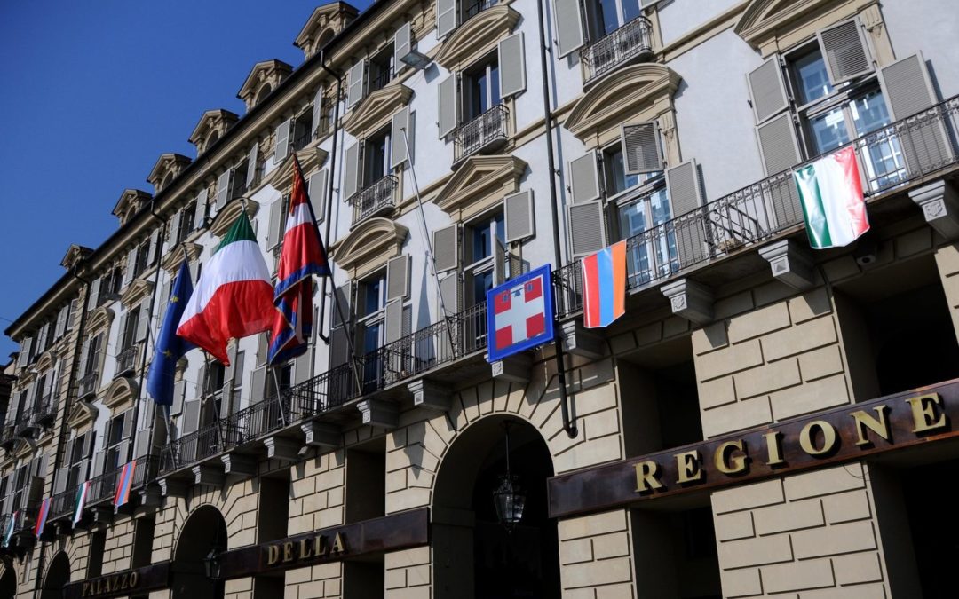 Sprofondo nord. Il ritorno del regno sabaudo nel Piemonte dalle spese “regali”