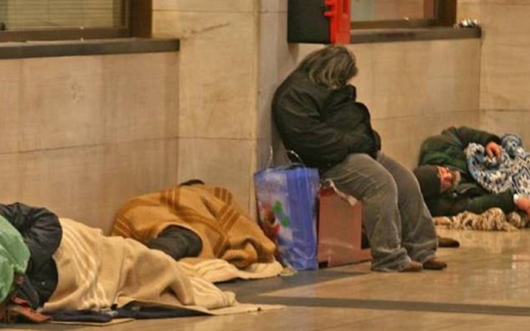 Freddo: a Napoli apertura notturna delle stazioni metro per i senzatetto