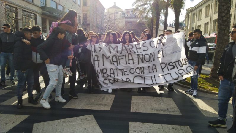 FOTO - A Catanzaro la manifestazione pro Gratteri