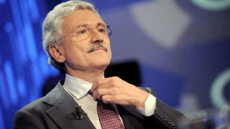 Articolo 1 si scioglie, D'Alema e Speranza rientrano nel Pd