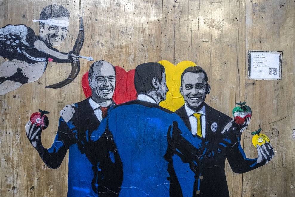 Zingaretti, Conte e Di Maio in un murale