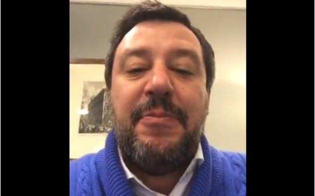Matteo Salvini, leader della Lega, durante uno dei suoi video messaggi