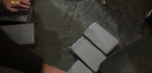 Droga: GDF Napoli sequestra 33 kg di cocaina