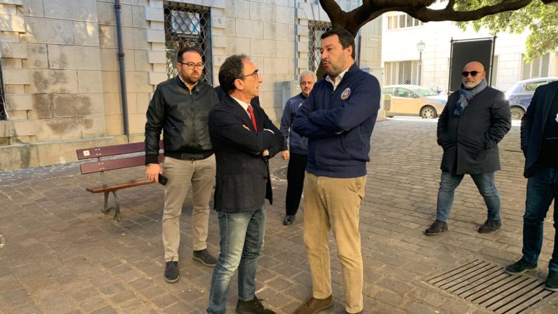 Comune di Catanzaro, il sindaco Abramo ha azzerato la Giunta. La crisi tra politica e "Gettonopoli"