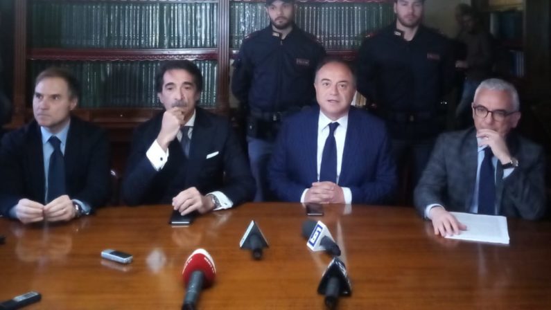 Traffico e spaccio di droga, 45 arresti nella provincia di Cosenza, sequestrati beni per 2 milioni di euro 