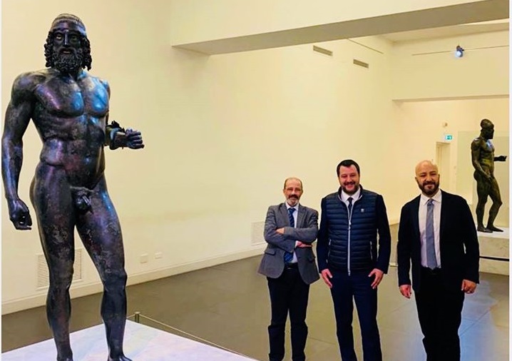 Salvini visita i Bronzi di Riace