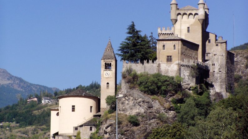 'Ndrangheta in Valle d'Aosta, sciolto il Comune di Saint-Pierre
Il governatore Testolin: «Dolore e rabbia»