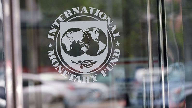 Manovra, Fmi critica: «Mancano misure per la crescita»