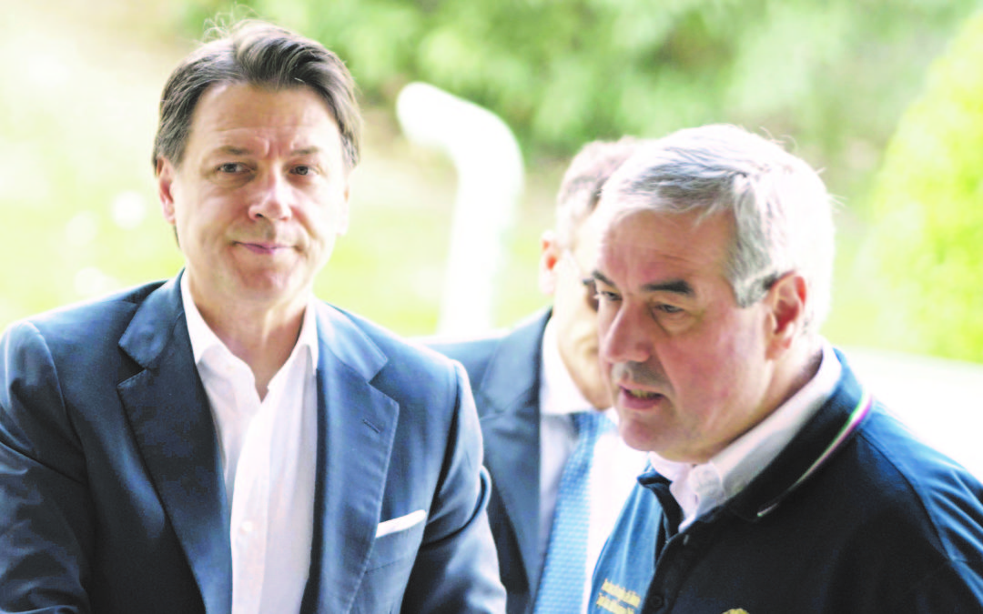 Il presidente Conte e il capo della Protezione Civile Borrelli