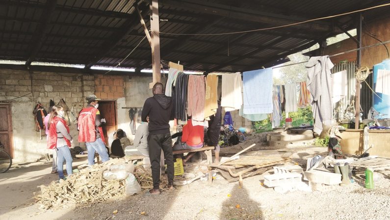 Da Lodi alla Piana di Gioia Tauro ad assistere i braccianti
L’impegno di Medici per i diritti umani tra gli immigrati 