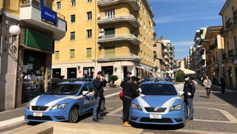 Tentato furto in una yogurteria a Cosenza, arrestati tre malviventi