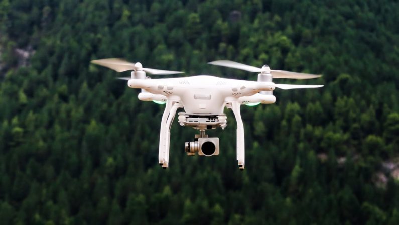 Acerra, la polizia municipale utilizza anche un drone per il controllo della circolazione