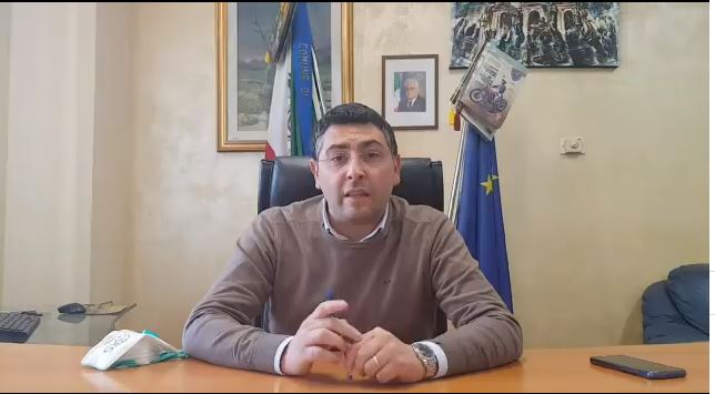Un caso positivo al coronavirus a Rosarno e cinque sospetti: annuncio in un video del sindaco Idà