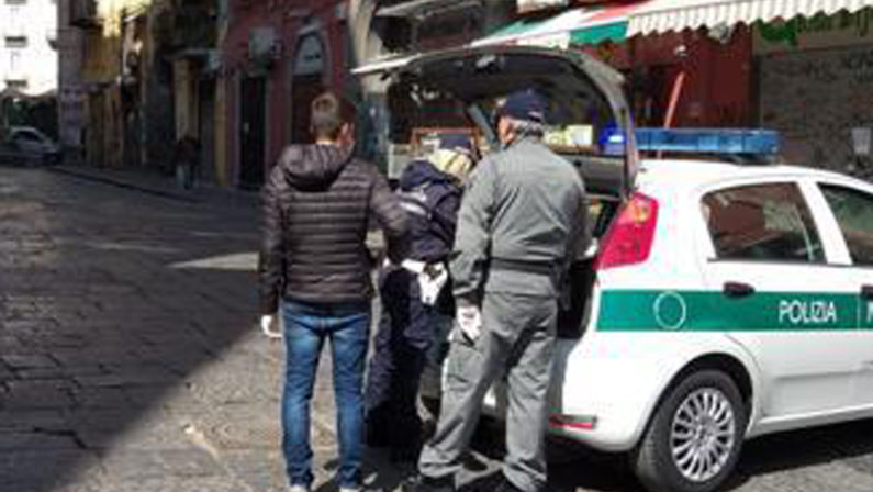 Coronavirus/ La Polizia metropolitana di Napoli raddoppia le pattuglie per le attività di controllo