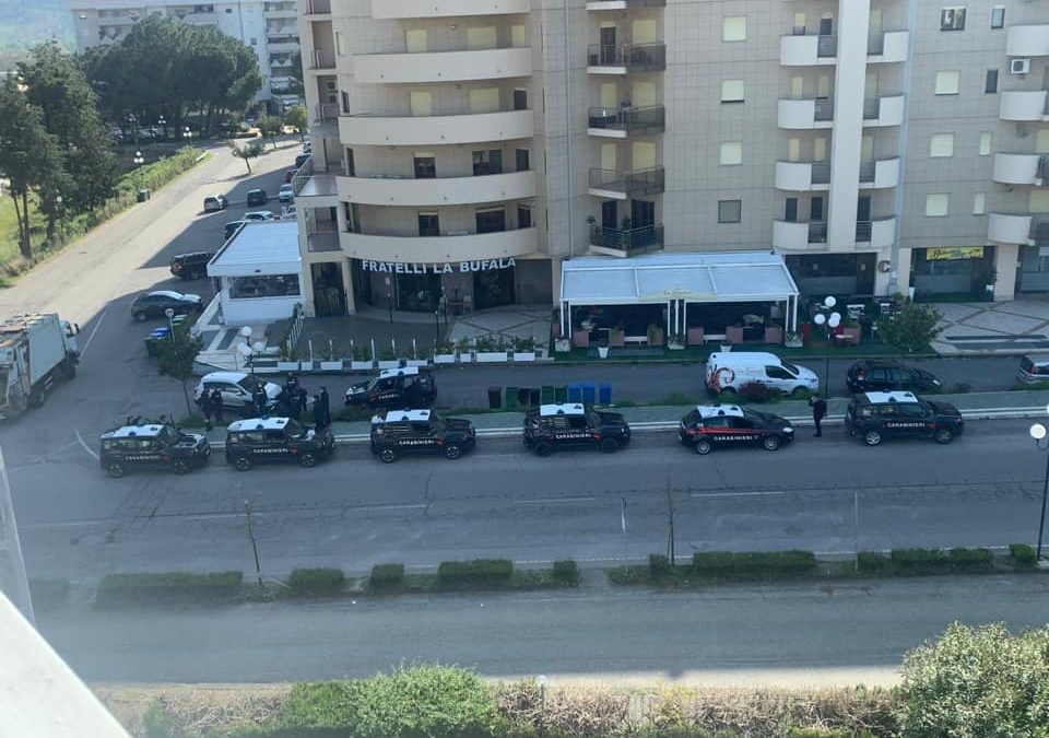 Controlli dei carabinieri a Rende