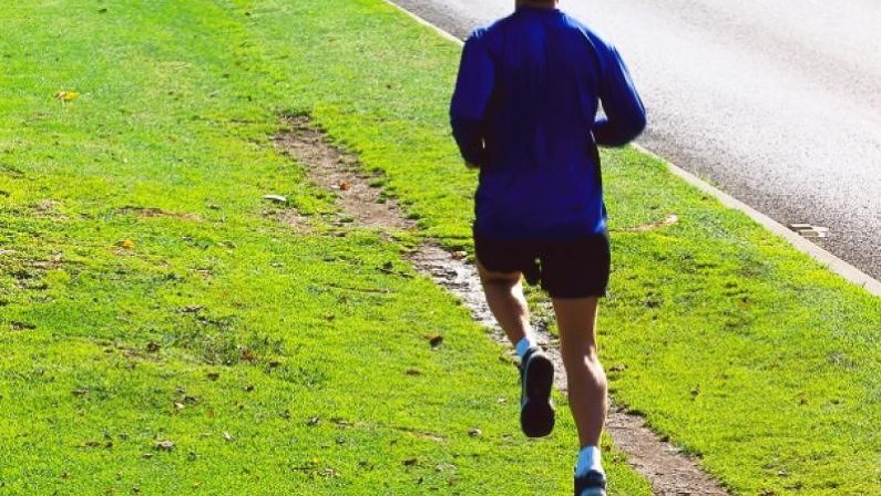 Nuova stretta del Governatore le regole per jogging e locali