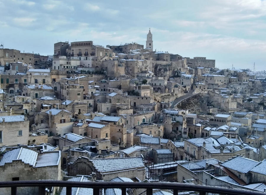 La neve sui Sassi a Matera
