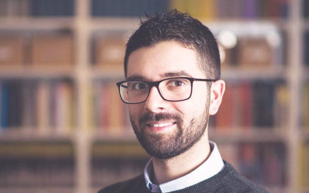 Non esistono solo fashion influencer: Davide Marciano, col sito Affarimiei.biz è una webstar che parla di finanza