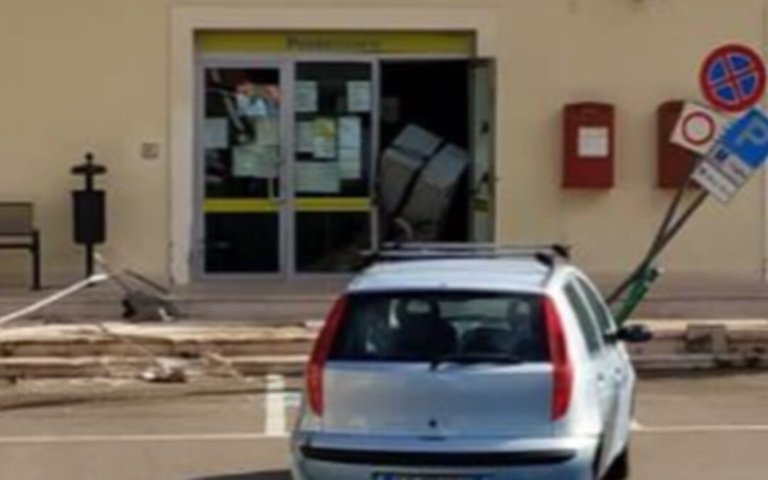 Furto a Grassano, nella notte svaligiato l’ufficio postale del comune materano