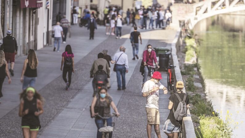 Milano in giallo sta già allentando i freni: è scattata la sindrome da “tana libera tutti”
