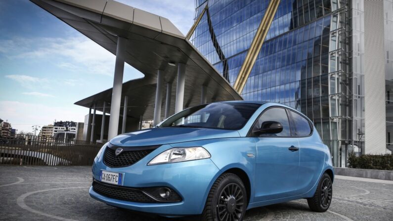 Ypsilon Hybrid EcoChic, l’ibrido in stile Lancia