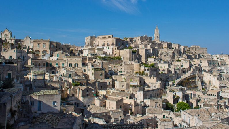 Matera, istituite nuove zone a traffico limitato nel centro storico