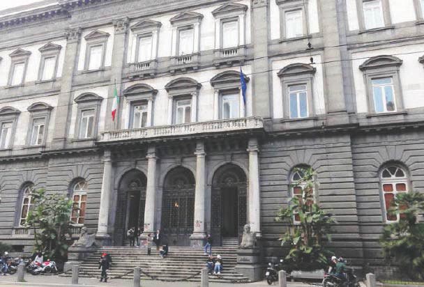 Sesso in cambio di esami alla Federico II di Napoli