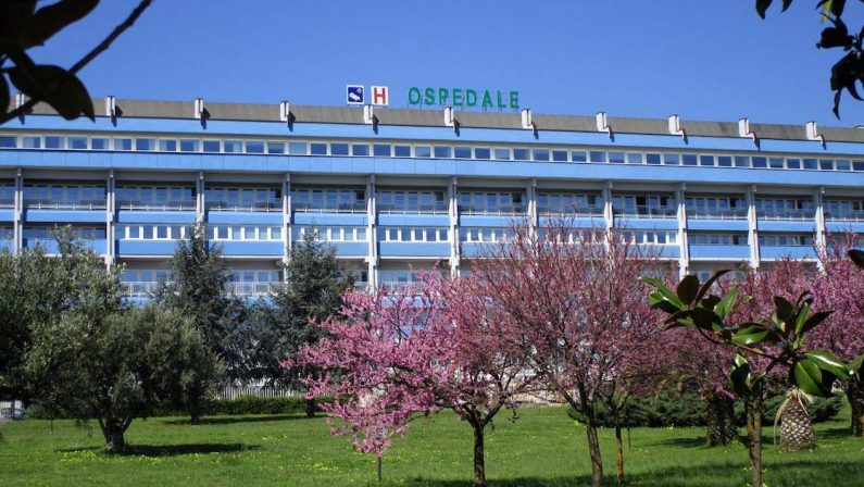 Tac fuori uso all'ospedale di Lamezia. Fuori servizio anche Radiologia a Soveria