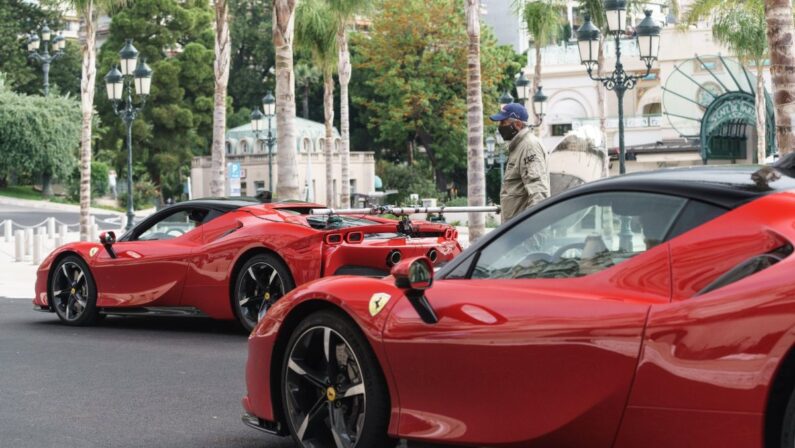 “Le grand rendez-vous” di Lelouch con Leclerc e la SF90 Stradale