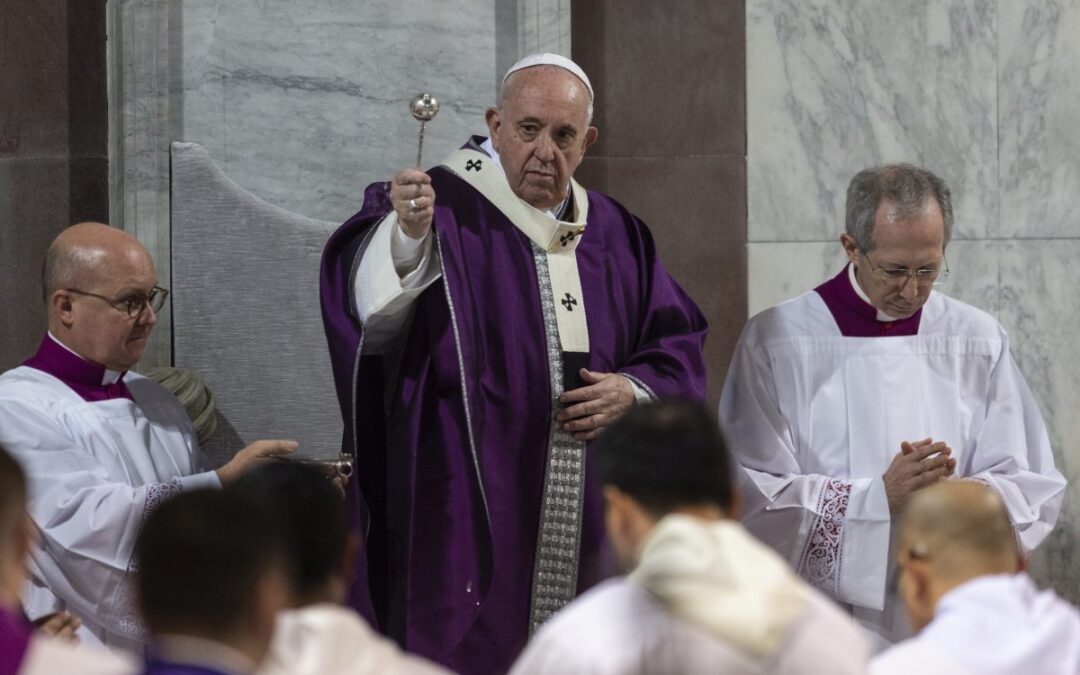Papa “Rilanciare il cammino per la pace in Libia”