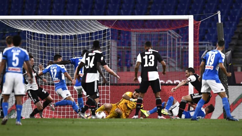 Il Napoli vince la Coppa Italia, Juventus ko ai rigori
