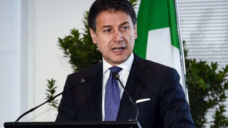 Conte “la prossima settimana è pronto il piano di rilancio”