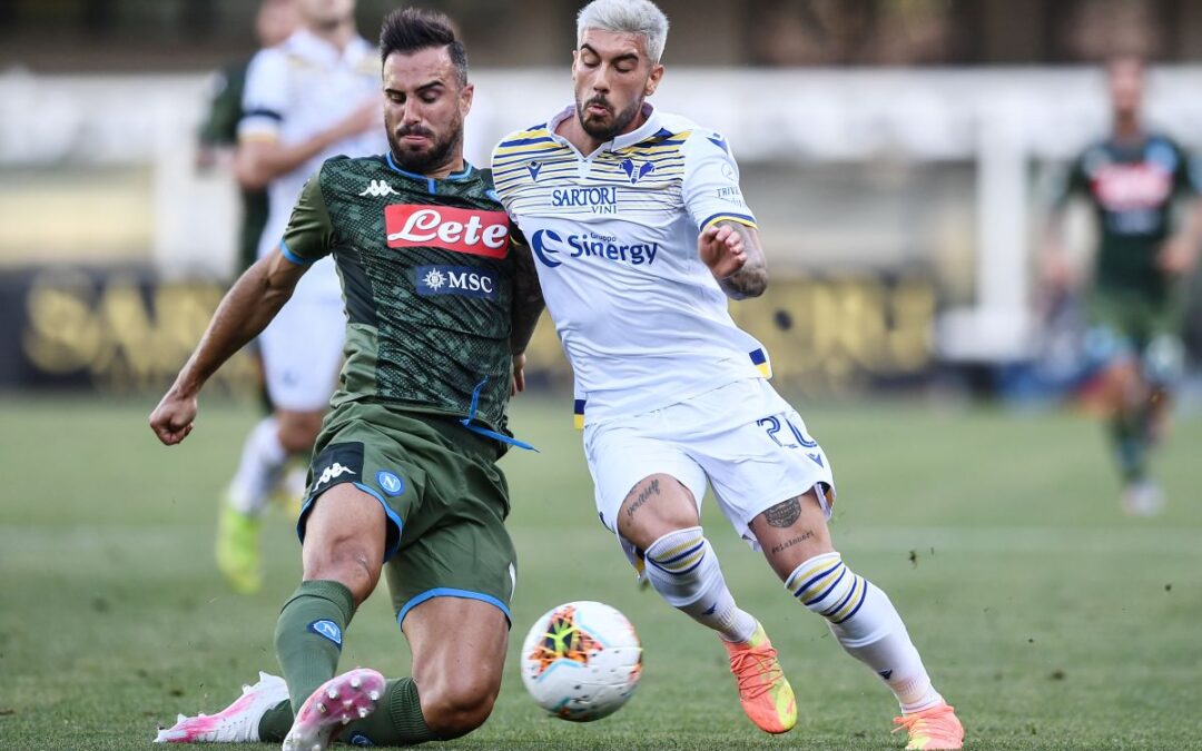 Il Napoli vince a Verona, Cagliari esulta con la Spal nel recupero