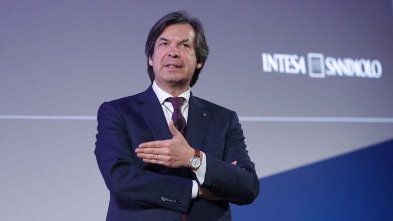Intesa-Ubi, Messina “La parola passa agli azionisti”