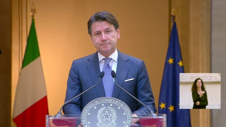 Conte “Le aperture stanno funzionando”