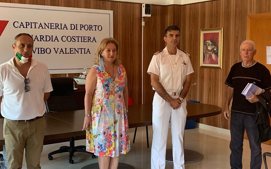 Il consigliere Console, l’assessore Falduto, il comandante Spera ed il titolare de La Vela Cantafio