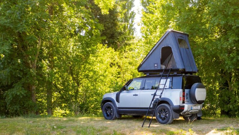 Una tenda da tetto creata per la nuova Defender