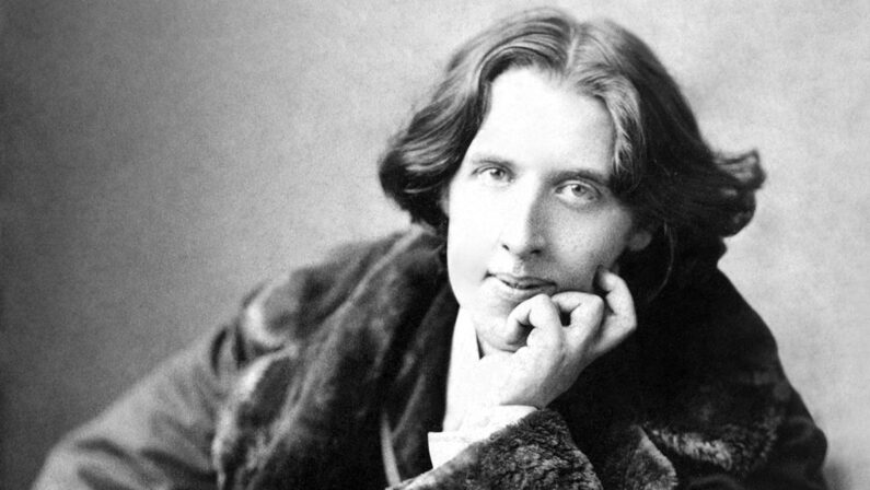 Oscar Wilde: «Il pubblico è straordinariamente tollerante. Perdona tutto tranne il genio»